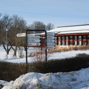 Öknaskolan startades 1947 och drivs av Region Sörmland
