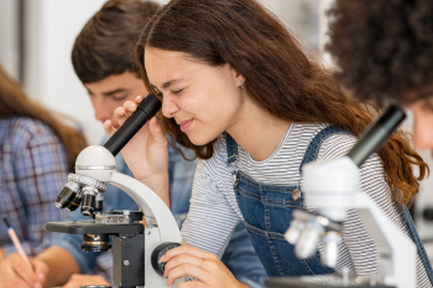 Vill du ha ett jobb direkt efter Naturvetenskaps- eller Teknikprogrammet? - GymnasieGuiden